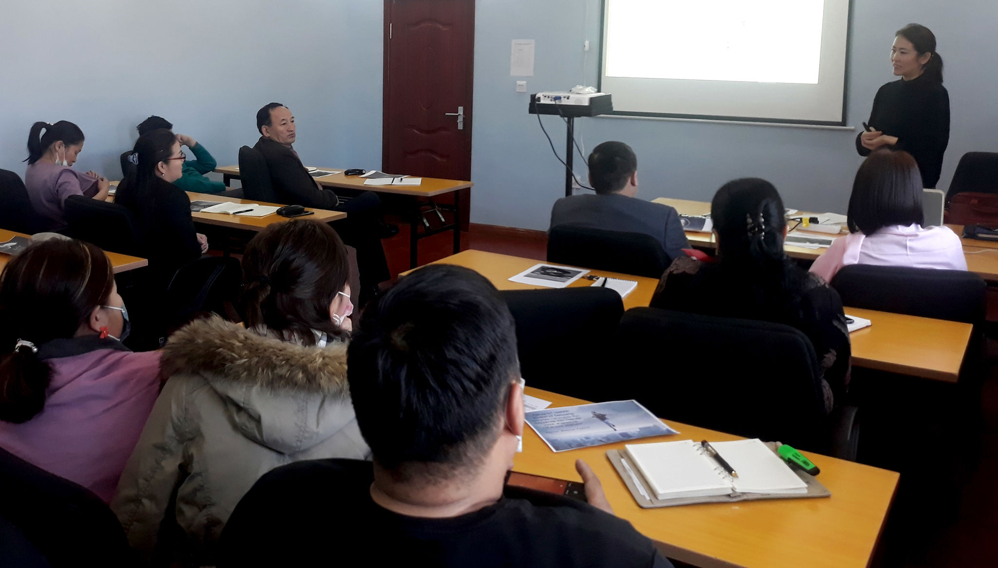 СЭТГЭЛ ЗҮЙН БАГЦ СУРГАЛТЫГ  ЗОХИОН БАЙГУУЛЖ ЭХЭЛЛЭЭ